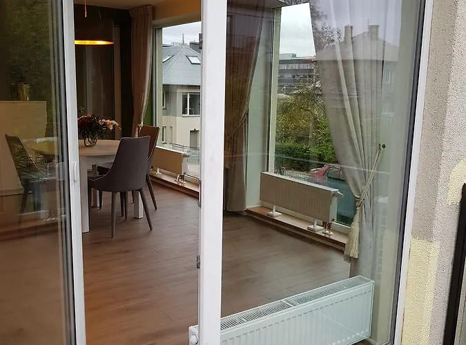 Felix Free Parking *